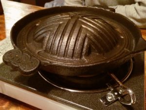 ジンギスカンの鍋